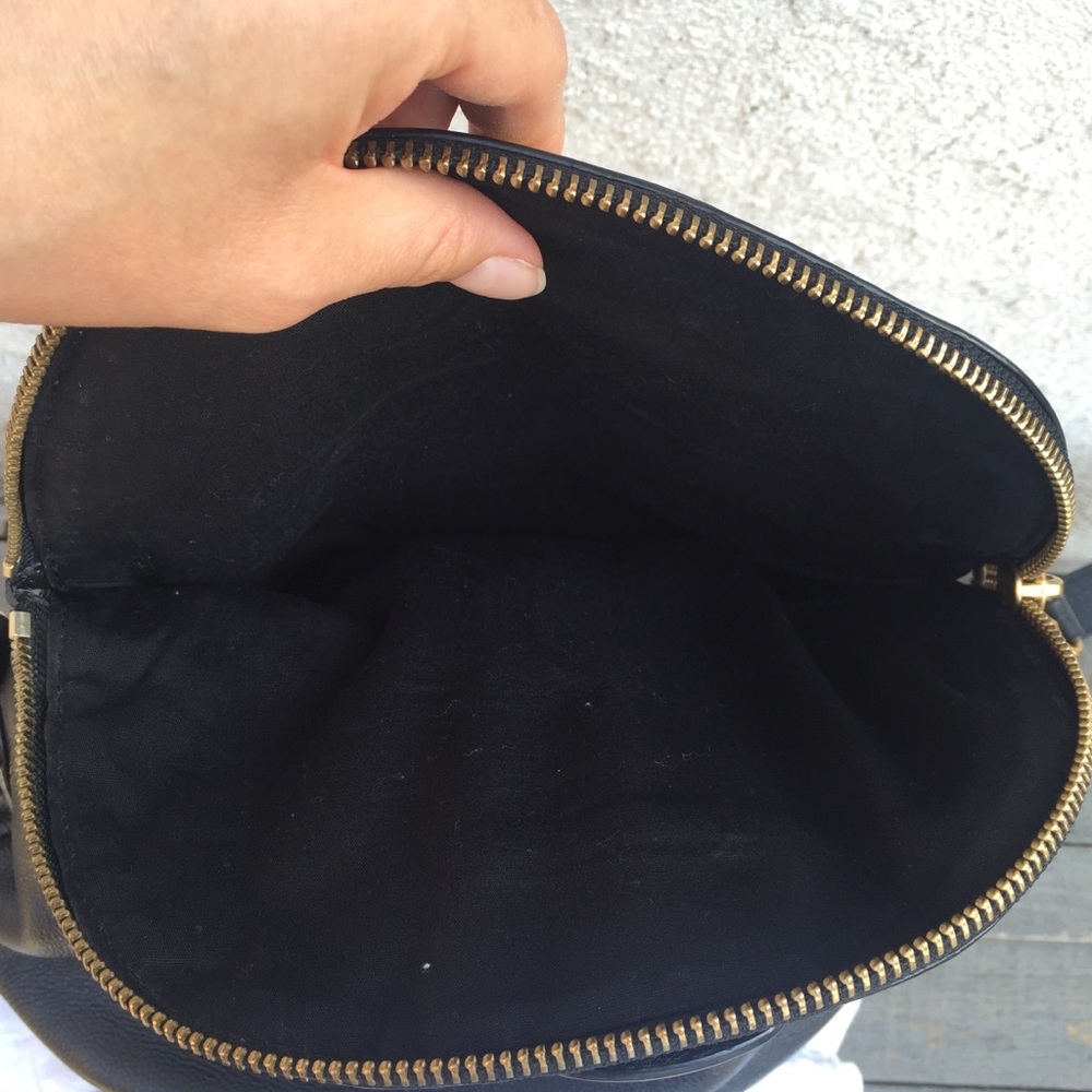 Marc Jacobs Crossbody Black Leather Classic Bag - Picture 8 of 8